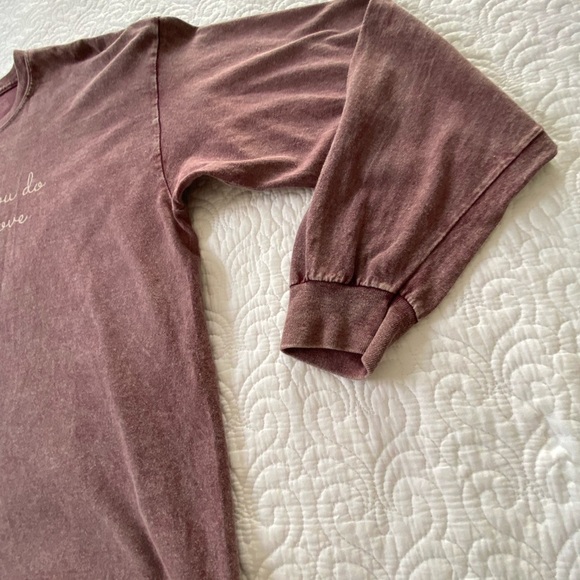 Fifth Sun Faded Maroon Relaxed Crew Neck Long Sleeve Graphic Top Size XL - Picture 6 of 10